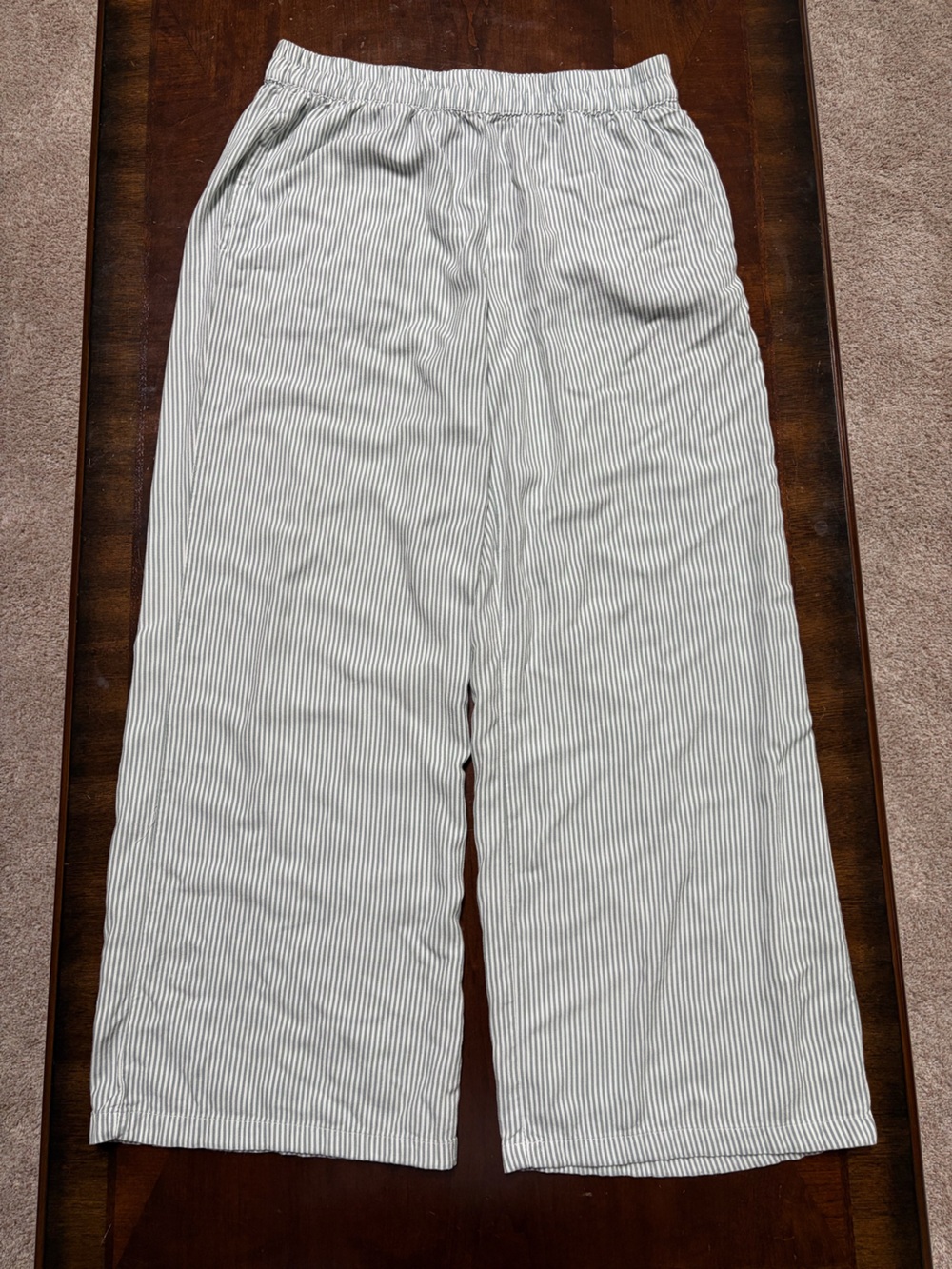 Sincerely Jules White Pants with Thin Gray Stripes - Wide Leg